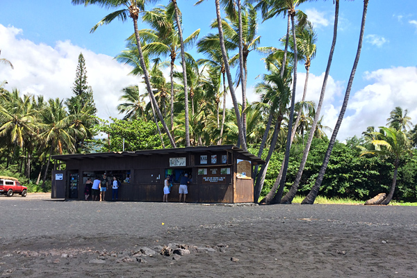 BLACKSAND BEACH